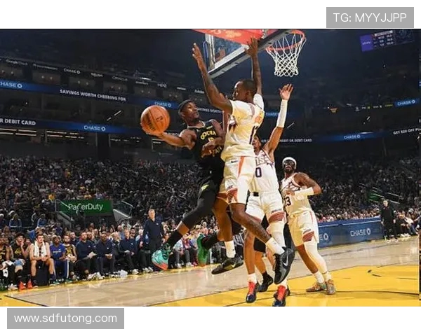 勇士与骑士激战第3场争夺总冠军的关键时刻与精彩瞬间回顾