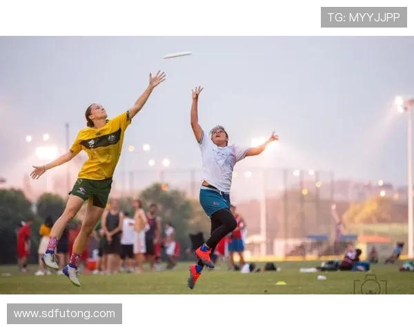 上海飞盘队逆袭之路揭秘极限运动联赛背后的奋斗与荣耀