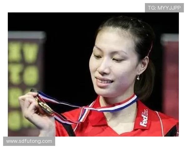 专访羽毛球女王刘丽揭秘她成功背后的心路历程与训练秘诀